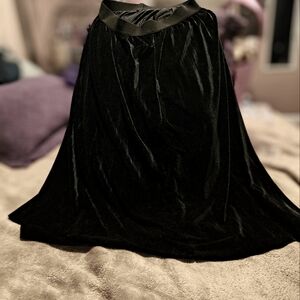 SHEIN Black Pleated Velvet Aline High Waisted Tea Length Skirt